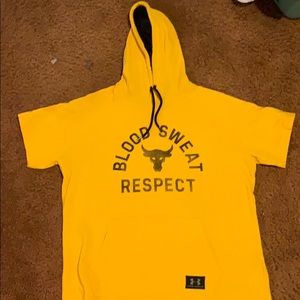 Project rock short sleeve hoodie